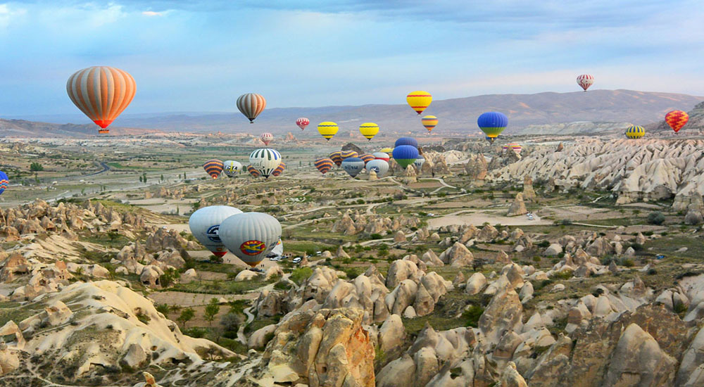 Türkiye'nin Büyüsünü Keşfedin: Hayalinizdeki Villa Sizi Bekliyor