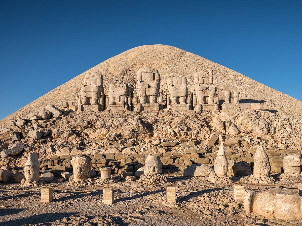 8 Days Tracing Ancient Civilizations: Istanbul, Cappadocia, Nemrut, Gobeklitepe & Mardin