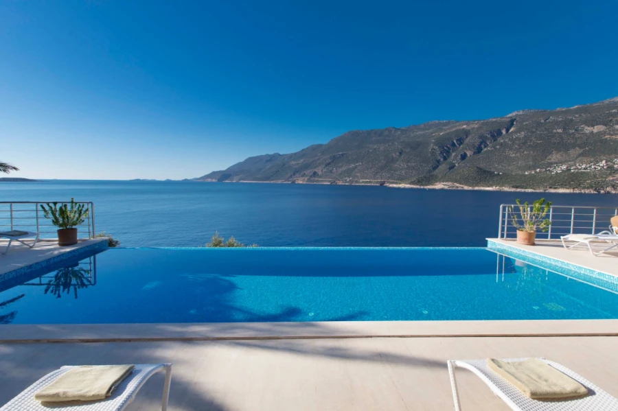 Muhteşem Deniz Manzaralı Lüks Villa