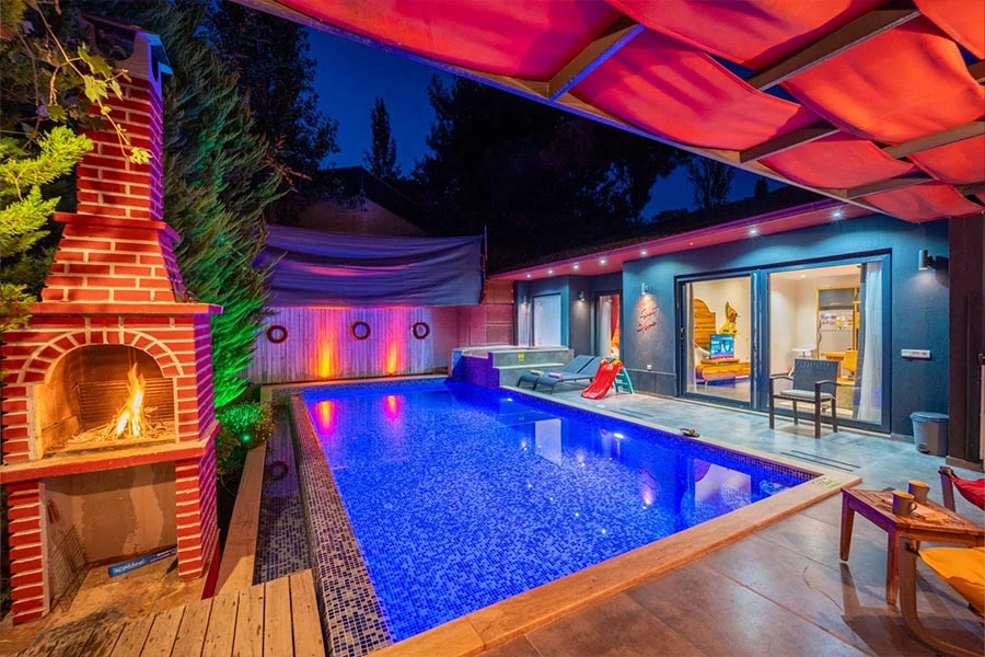 Özel Kapalı Havuzlu, Ailece Dinlenebileceğiniz Bir Tatil.