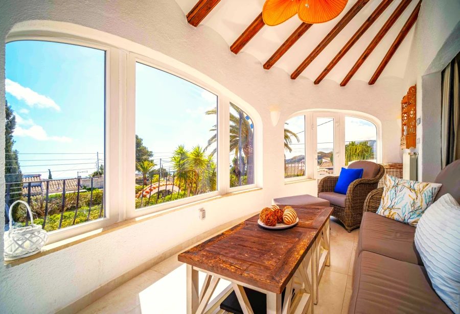 Elegant Living with Private Pool and Mediterrane