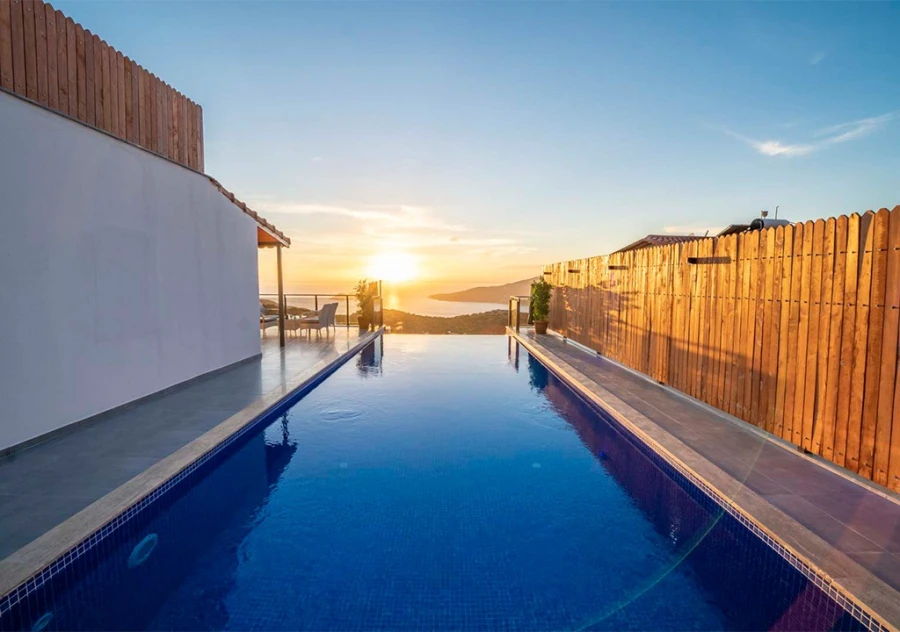 Sea view villa with pool in Kalkan Kördere