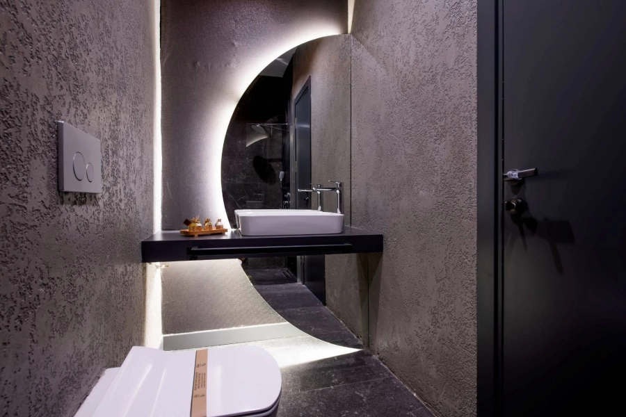 Spacious Garden Villa with Heated Pool